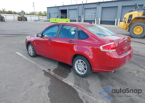 2010 Ford Focus Se z USA, uszkodzony, nr VIN 1FAHP3FN2AW106716